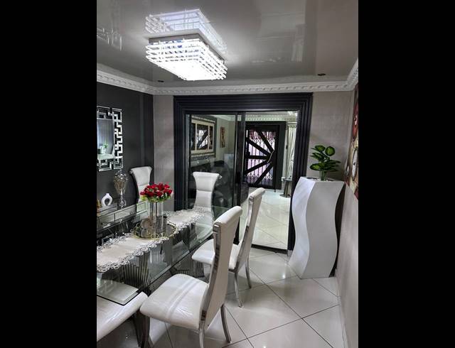 3 BEDROOM HOUSE FOR SALE IN DAWN PARK